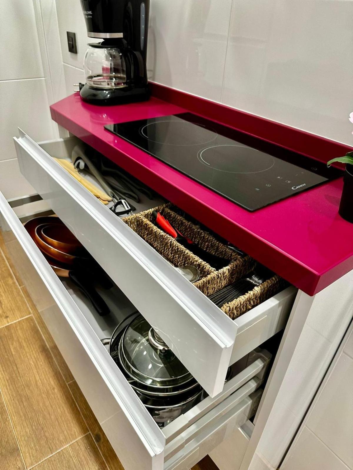 Love Fuencarral Apartment Madrid Ngoại thất bức ảnh