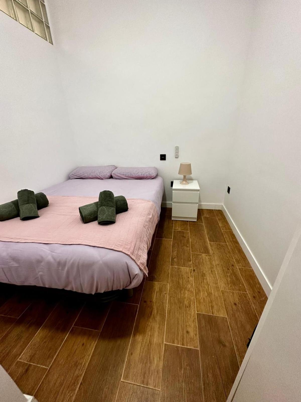Love Fuencarral Apartment Madrid Ngoại thất bức ảnh